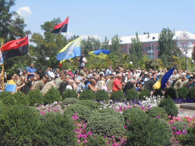 Убитого ветерана Донбасса Олешко похоронили в Бердянске 03