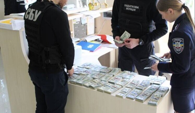 Уряд саботує зміни в БЕБ: Як владі не сподобався обраний міжнародними експертами очільник бюро