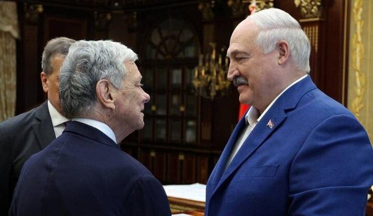 Про що Лукашенко говоритиме з Трампом через посланця