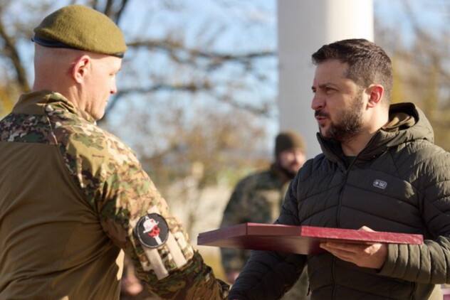 Герой України Андрій Орлов: Як послухати полонених росіян, то ми воюємо з медбатом та штабниками. У них навіть немає сміливості сказати: так, я воюю за те і за те… 01