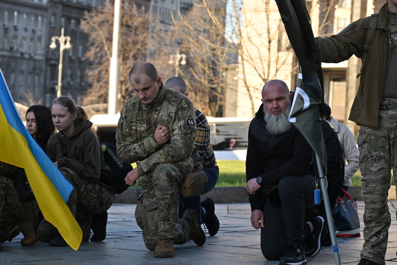 Із воїном та засновником видання Горинь Тарасом Давидюком, який загинув у бою проти окупантів на Запоріжжі, попрощалися у Києві 23
