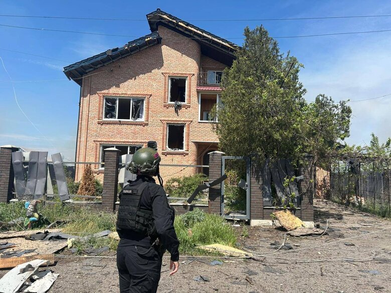 РФ скинула авіабомби на село Олександро-Калинове qeuiqetikuidtezrz