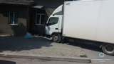 Вантажівка в Чорткові збила на тротуарі матір з донькою: дитина не вижила, - Нацполіція. ФОТО