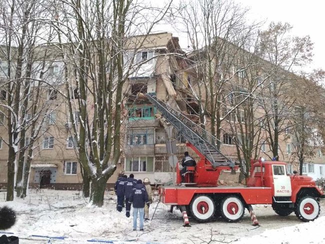 Пятиэтажный жилой дом взорвался в Фастове, обрушилось три этажа, есть пострадавшие, - ГСЧС 02