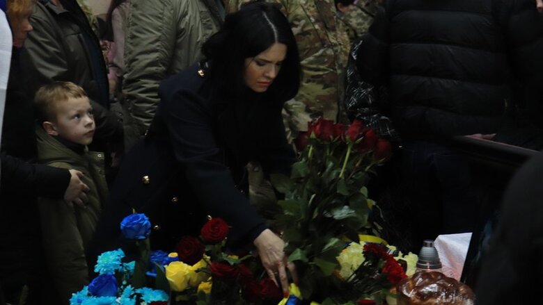 З легендарним комбатом Дмитром Коцюбайлом (Да Вінчі) попрощалися на Івано-Франківщині 04