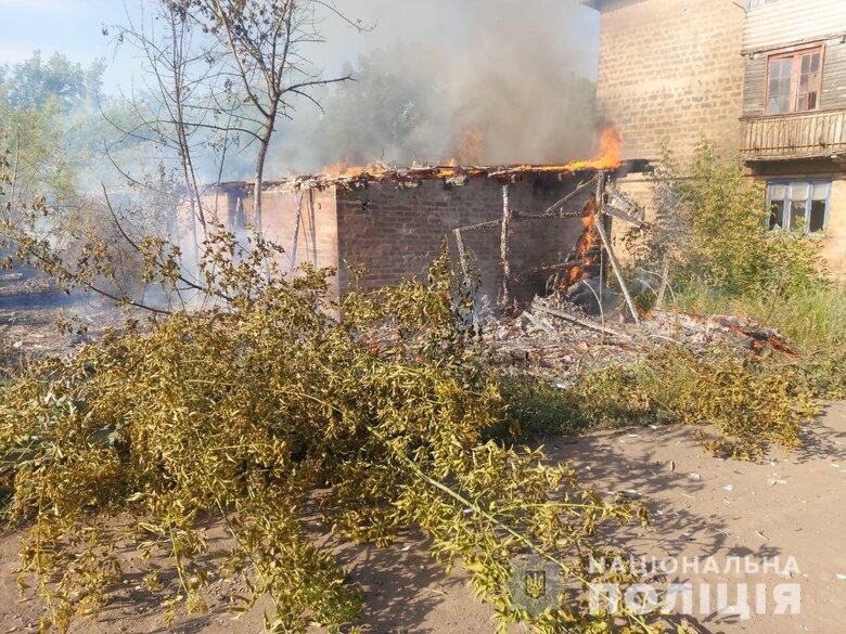 Оккупанты за сутки обстреляли 12 населенных пунктов Донецкой области, больше всего прилетов в Авдеевке. Есть погибшие и раненые, - Нацполиция 13