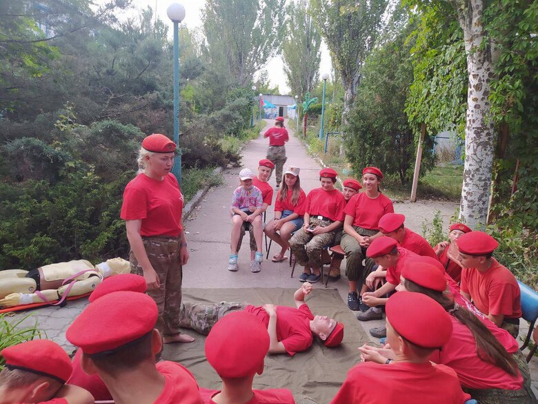 In a camp near Mariupol, occupants teach children to shoot and hate Ukraine - City Council 01