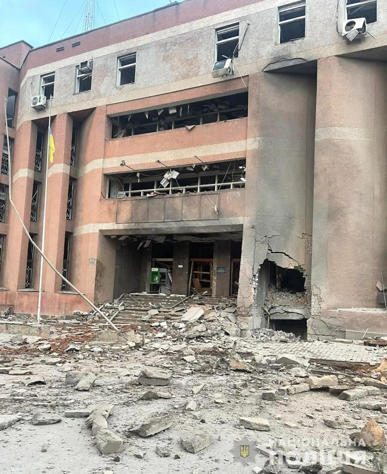 Наслідки обстрілів Миколаєва та області російськими окупантами 04