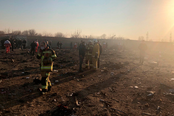 В Иране разбился самолет МАУ с пассажирами на борту 10