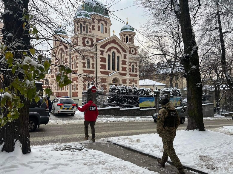 SSU conducts search in cathedral of UOC MP in Lviv 01