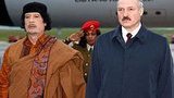 СМИ: Лукашенко приютил семью Каддафи. С деньгами...