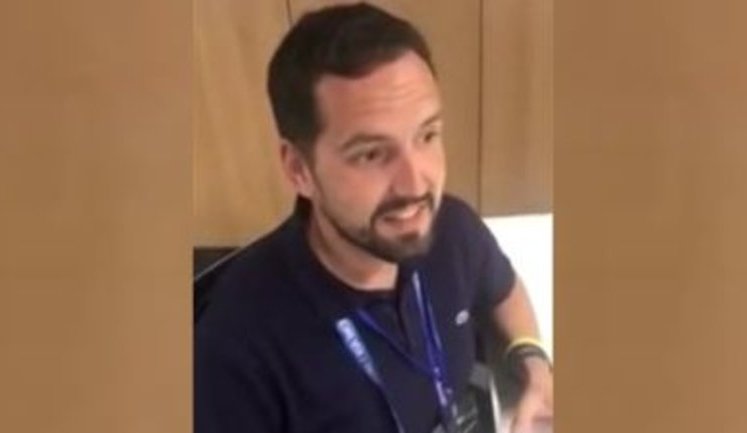 "It's my редактор, ммм. Как? Say me doing interview with you", - журналістка з РФ "блиснула" англійською в розмові з колегою з Іспанії, який розкритикував Краснодар. ВIДЕО