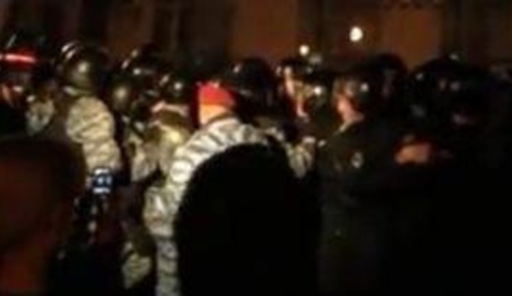 Доберем с "братвой": выборы переходят в силовую плоскость