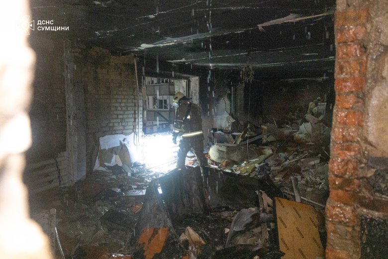 Russians attacked Okhtyrka with drones: fire in a high-rise building, seven injured