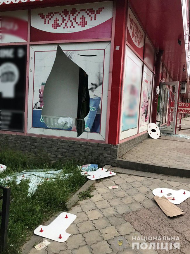 Рано-вранці невідомі підірвали банкомат у Харкові, - поліція 02