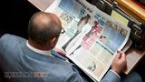"Даешь, молодежь!": депутаты в Раде озабочены девушками и футболом. ФОТОрепортаж