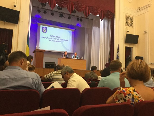 Загиблому контррозвіднику СБУ Олександру Хараберюшу присвоїли звання почесного громадянина Маріуполя 02