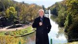 Азаров на лоне природы: осенняя фотосессия премьера. ФОТОрепортаж