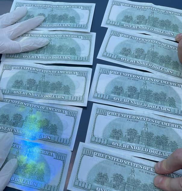 Співробітника військкомату на Черкащині викрито на отримання 3 тис. дол. хабаря 03 Співробітника військкомату на Черкащині викрито на отримання 3 тис. дол. хабаря 03