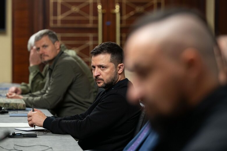 Мільйони готівки: що вказали в деклараціях топ-чиновники ОП та члени уряду 01
