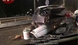 Внедорожник на светофоре в Киеве протаранил Volkswagen и скрылся: водитель легковушки получил серьезные травмы. ВИДЕО+ФОТО