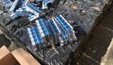Велику партію сигарет, призначених для незаконного переміщення в Румунію, вилучили в Чернівецькій області. ФОТОрепортаж