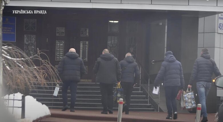 На дне прокуратуры: Журналисты показали, как прокуроры в Киеве отмечали профессиональный праздник 04