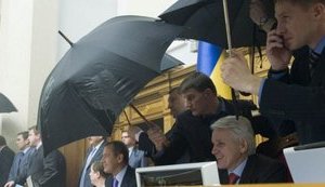 Завтра в СБУ чекають на допит ексспікера ВР Литвина, нардепа Бойка і деяких колишніх чиновників і політиків у справі "Харківських угод"