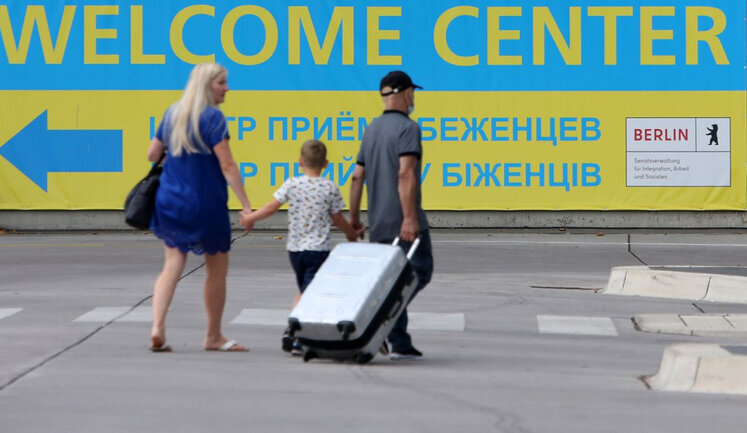 ЕК предлагает продлить временную защиту для украинцев, однако не предоставлять её мужчинам призывного возраста