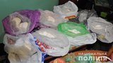 Полиция задержала большую группу наркоторговцев на Буковине: изъято наркотиков на 10 млн грн и оружие. ВИДЕО+ФОТОрепортаж