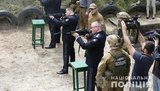 "Зупинити правопорушника, зберігши йому життя": поліція змінює автомати Калашникова на німецькі МР-5. ВІДЕО+ФОТОрепортаж