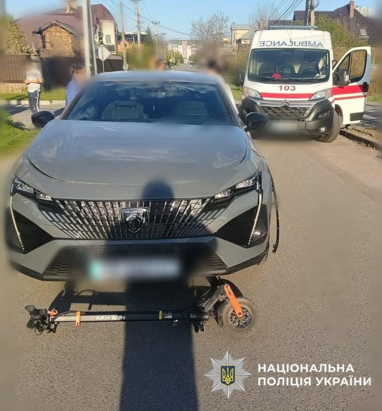 Смертельна ДТП на Київщині: водій збив електросамокат із двома дітьми, є загиблий