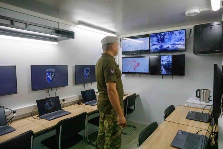 Кільком полкам ССО передали чергову партію техніки
