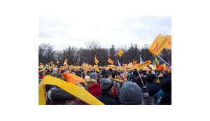 Жвания и Катеренчук собрали в Харькове &amp;quot;майдан&amp;quot; против Кушнарева