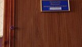 Оппозиционеры поймали сбежавшего от них начальника колонии Луценко. ФОТО