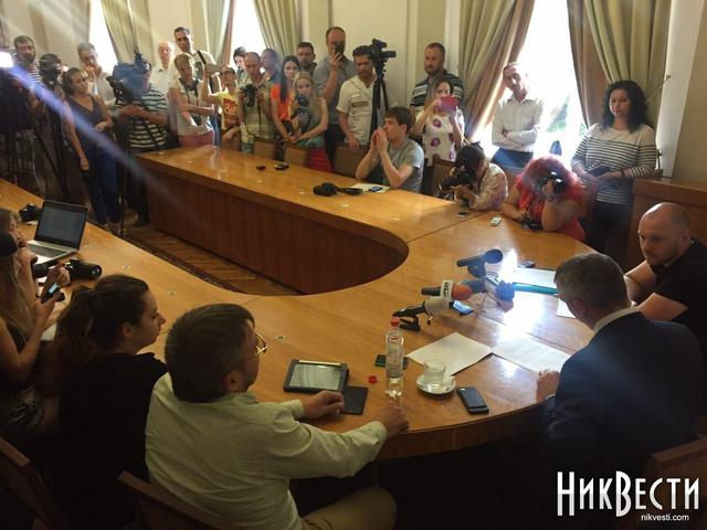 Проверка е-деклараций чиновников: за что коррупционерам приходится платить деньгами 02 Проверка е-деклараций чиновников: за что коррупционерам приходится платить деньгами 02
