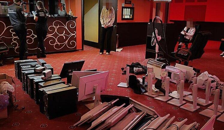 БЕБ знайшло підпільну мережу залів ігрових автоматів в Одесі: вилучено майна на 19 мільйонів. ФОТОрепортаж