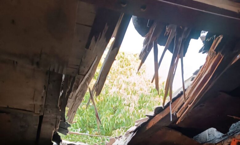 Будівля пошкоджена ворожим обстрілом