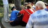 В Симферополе коммунисты подрались с милиционерами из-за портрета Сталина. ФОТОрепортаж