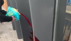 Заправку мережі "БРСМ-Нафта" облили кров'ю за фінансування проросійської партії Шарія. ФОТО