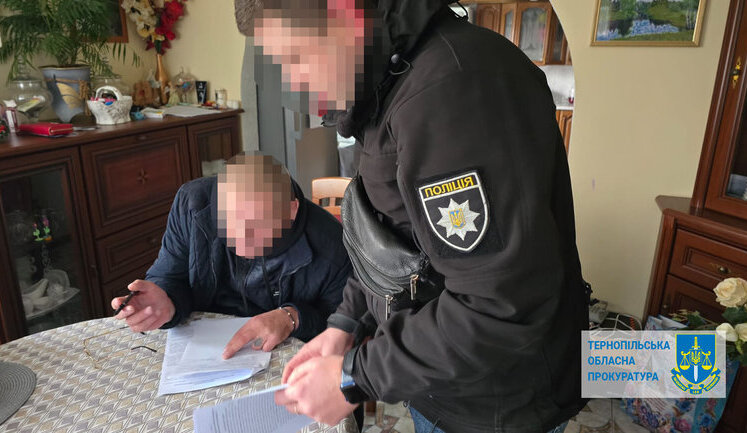 Ввозили авто під виглядом гуманітарної допомоги для ЗСУ: на Тернопільщині викрито схему, - прокуратура. ФОТОрепортаж