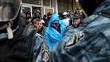"Журналисты" Пилипишина штурмуют скандальный №223 округ. ФОТОрепортаж