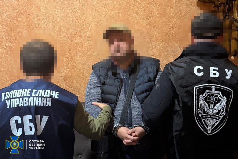 Посадовця Мін'юсту викрито на схемах для ухилянтів