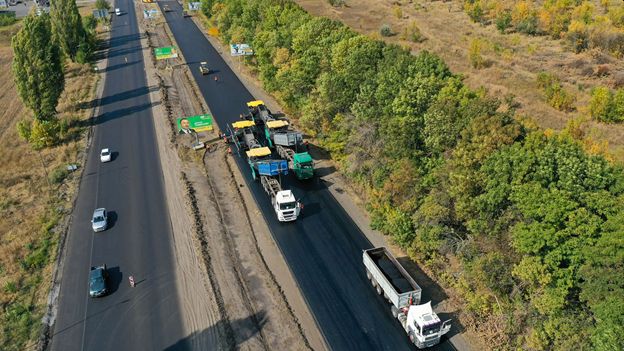 У Харківській області завершується ремонт траси за проєктом Велике будівництво 03
