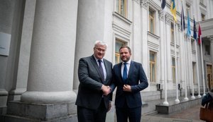 Цахкна прибув до Києва і вшанував полеглих захисників України