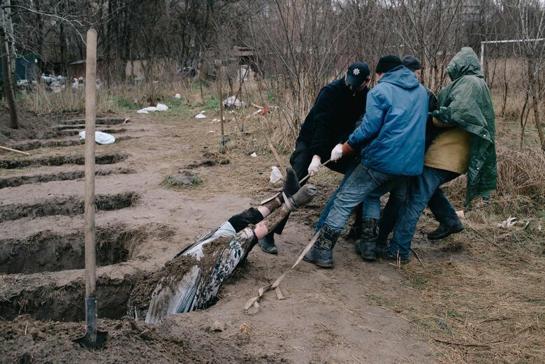 Війна — не привід для цензури, - інтерв’ю з фотографом Максимом Дондюком 15