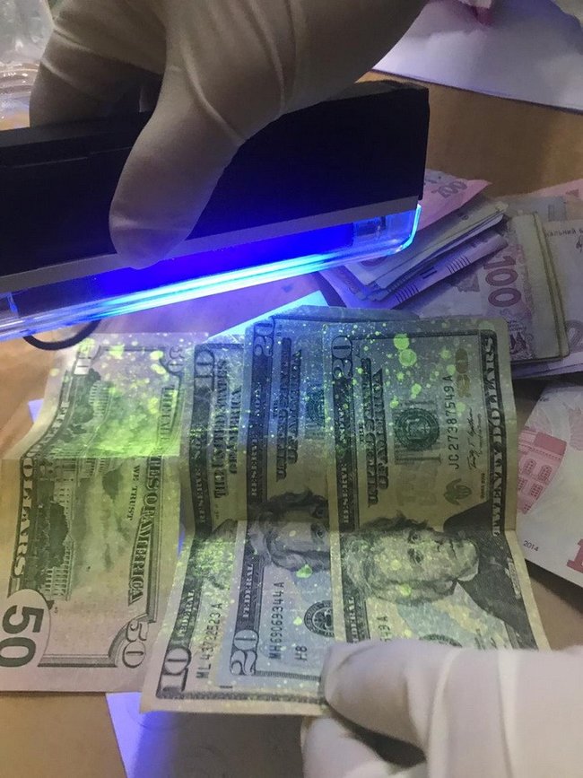 Чиновник Укртрансбезопасности задержан на Волыни за систематическое вымогание взяток с перевозчиков 02