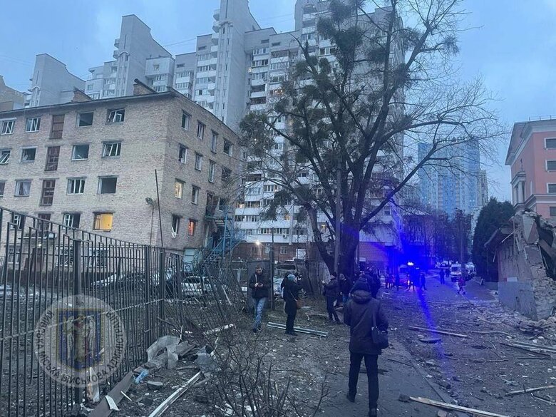 Ракетний удар по Солом'янському районі Києва