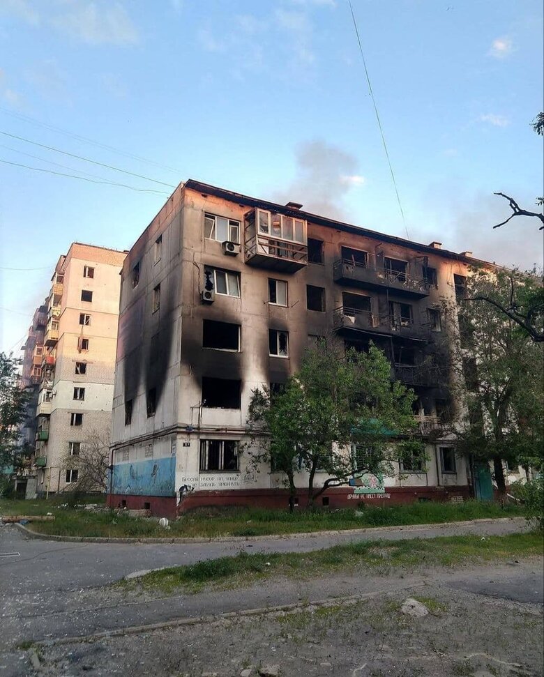 In Severodonetsk fights take place in city center, enemy struck airstrike on Myrniy Dolyni, - Haidai 02
