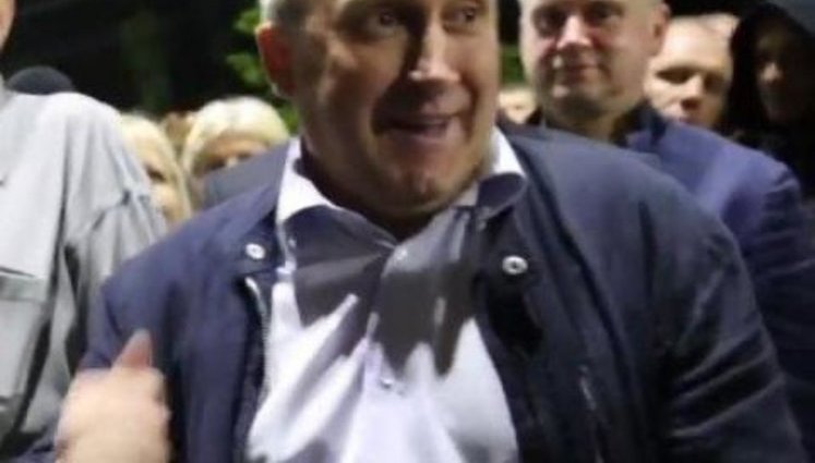 Ukrainian Foreign Minister Deshchytsa Sings "Putin - F#@khead.". VIDEO